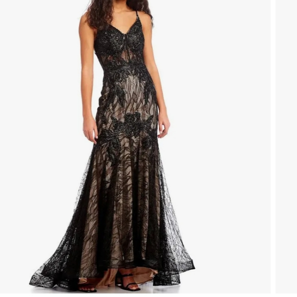 GB V-NECK LACE-UP BACK EMBROIDERED LACE MERMAID  PROM DRESS